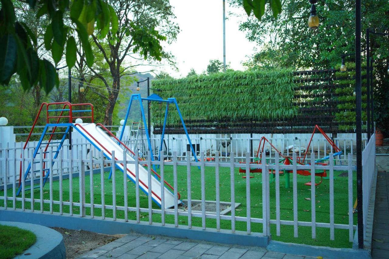 Vythiri Retreat Resort Buitenkant foto